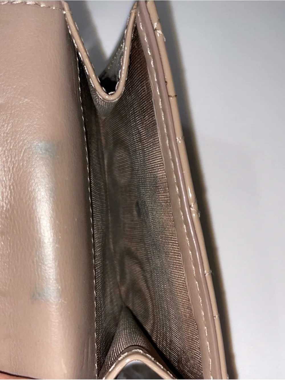 Authentic Christian Dior Patent Cannage Lady Dior Lotus Wallet Warm Taupe